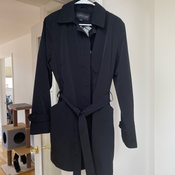 TOWNE Jackets & Blazers - Towne black trench coat size large